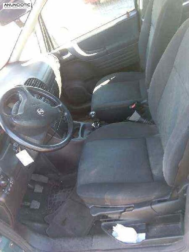 Faro - 4090715 - opel zafira a elegance 