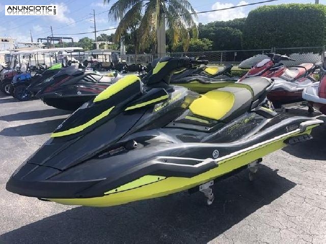 Compra motos acu&aacute;ticas nuevas y usadas