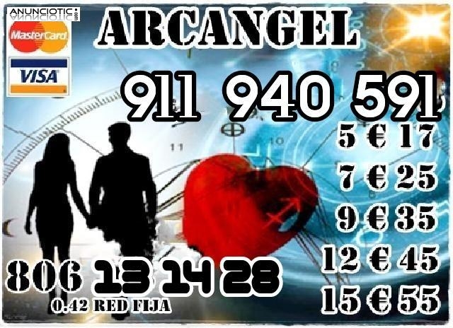 Este tarot es &uacute;nico arcangel los mejores tarotistas Videntes y m&eacute;dium 