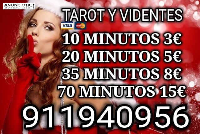 Descubre tu futuro a trav&eacute;s del tarot navide&ntilde;o(,.).