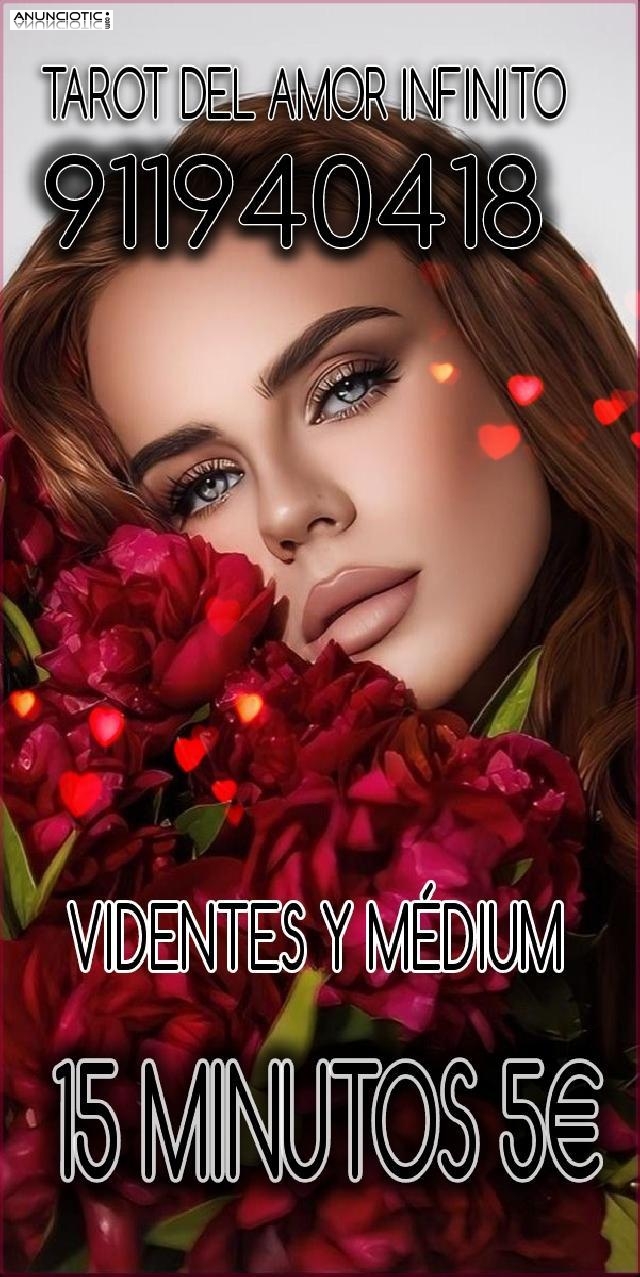 Solo tarot  ,videntes y m&eacute;dium 20 minutos 6 eur