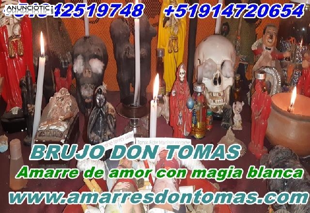 ESTA QUE SUFRE Y LLORANDO DE AMOR POR TI