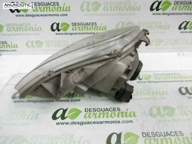 Faro der. de opel - vivaro