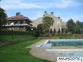 CHALET PAREADO EN URBANIZACI&Oacute;N LOS &Aacute;LAMOS