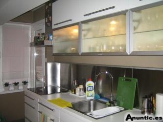 PISO TOTALMENTE REFORMADO EN AVDA. DEL EJ&Egrave;RCITO,4DORM,950 �.