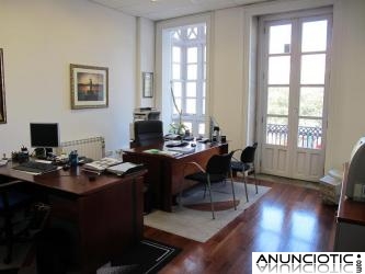 ALQUILO DESPACHOS EN LA PLAZA DE PONTEVEDRA (LA CORU&Ntilde;A). 