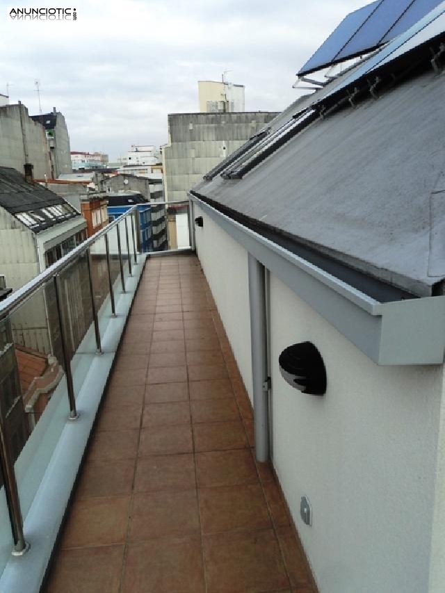 Se vende &aacute;tico con terraza y exterior en zona 