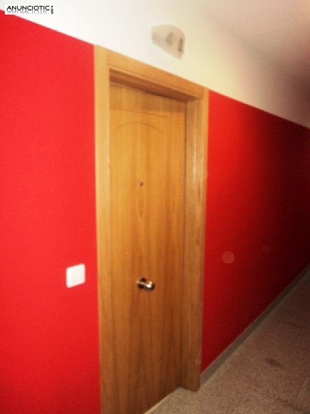 Se vende 4 piso con ascensor 1 hab 