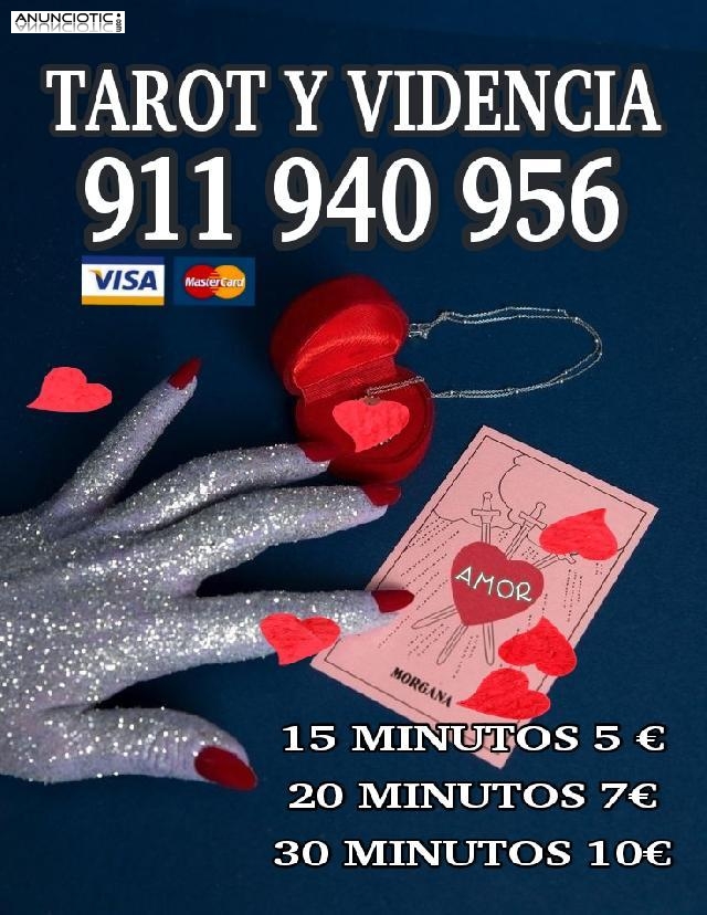 sin gabinete tarot y videncia fiables 
