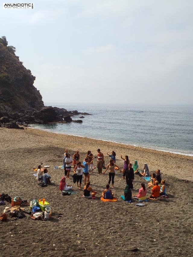 20 julio a 2 ago 2015 Retiro de Yoga abierto en la naturaleza, y la playa 