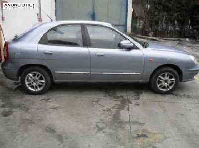 Porton trasero de daewoo - nubira