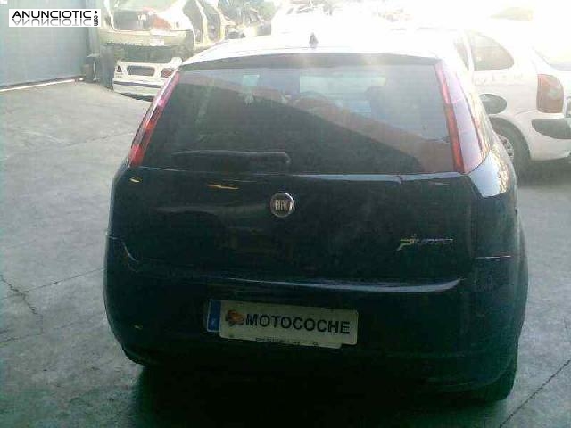 Puerta delantera izquierda de fiat -