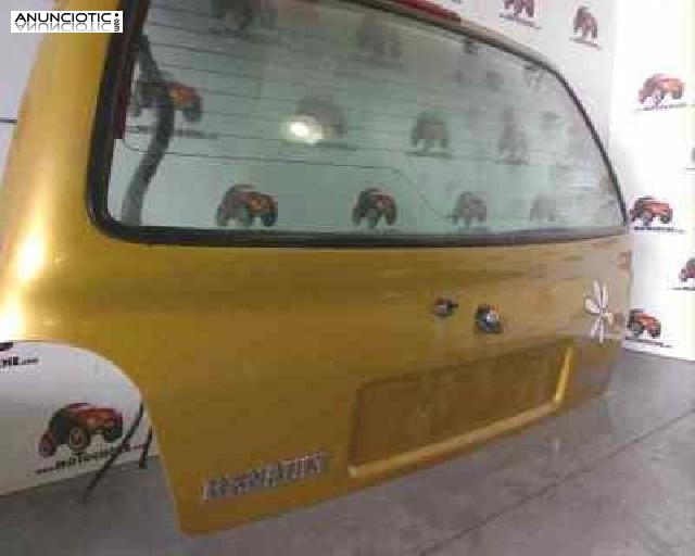 Porton trasero de renault - twingo