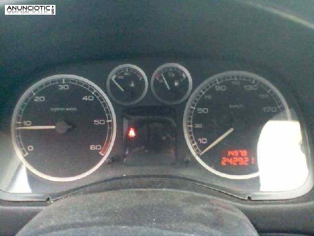 Puerta delantera izquierda de peugeot -