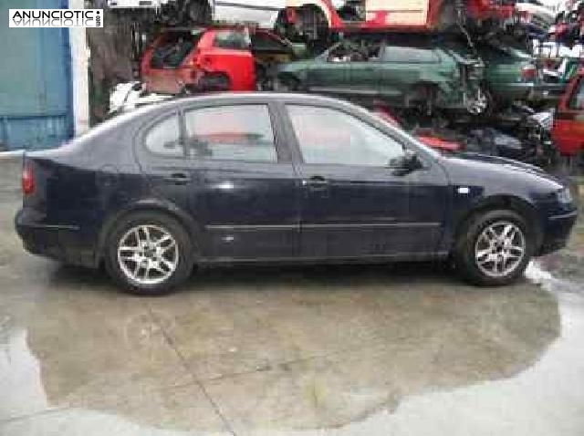 Tapa maletero de seat - toledo