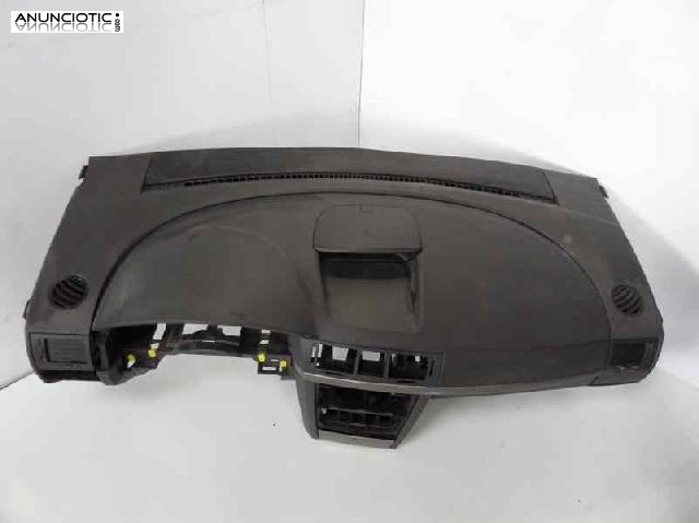Salpicadero de opel - meriva. 