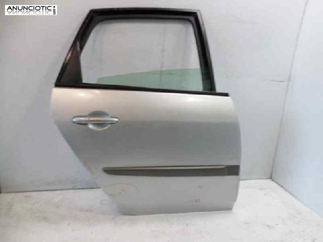 Puerta trasera derecha de renault -