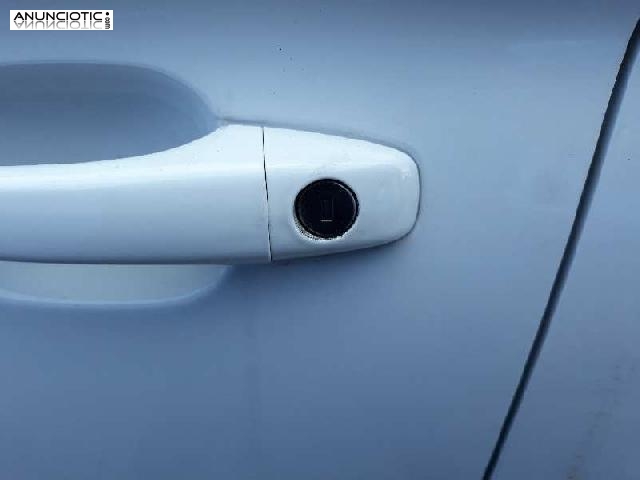 688881 bombin citroen c-elys&eacute;e feel