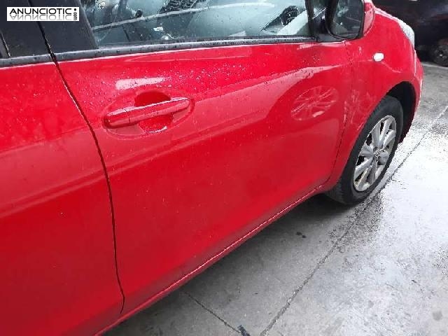 697644 puerta toyota yaris active