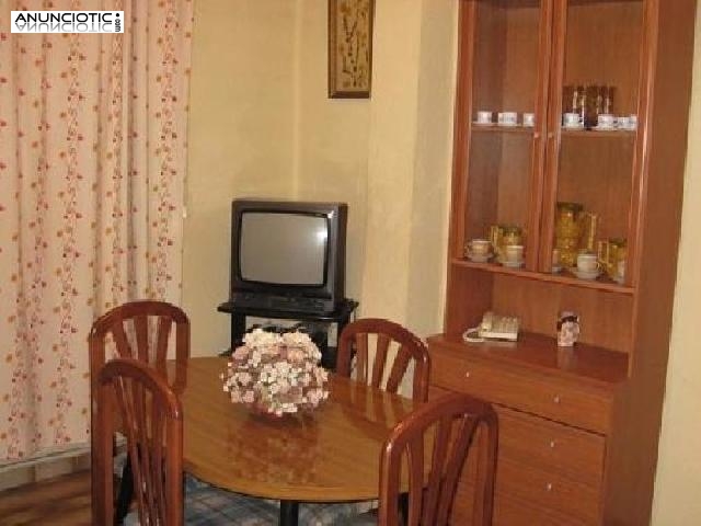 Se alquila piso reformado en zaid&iacute;n