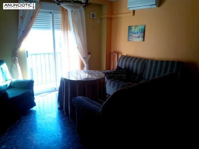 Bien situado piso en zaid&iacute;n de 100 m2