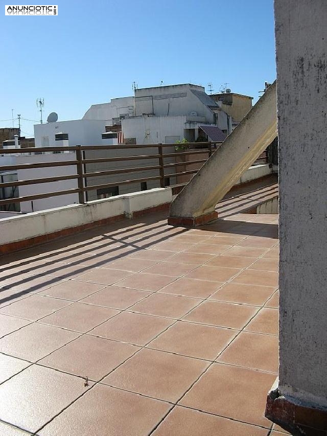 Econ&oacute;mico atico en ronda de 125 m2