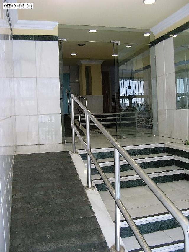 Econ&oacute;mico atico en ronda de 125 m2