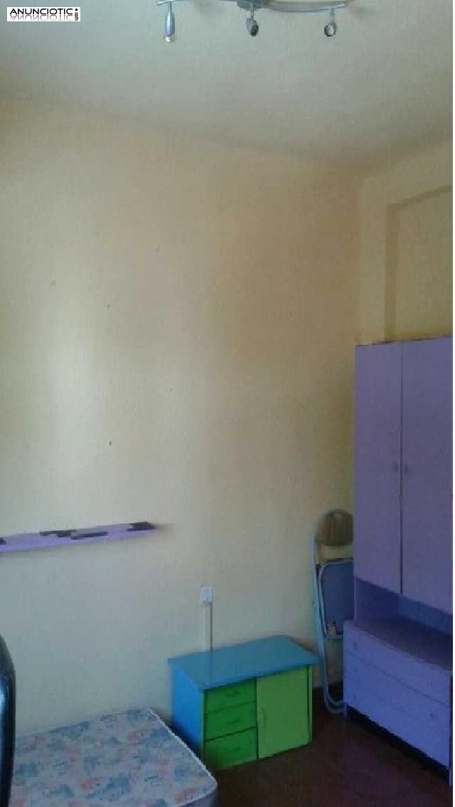 Piso en zona cervezas alhambra de 90 m2