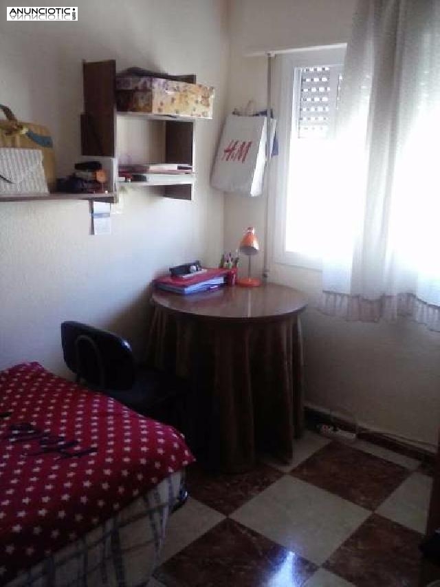 Econ&oacute;mico piso en p toros de 75 m2