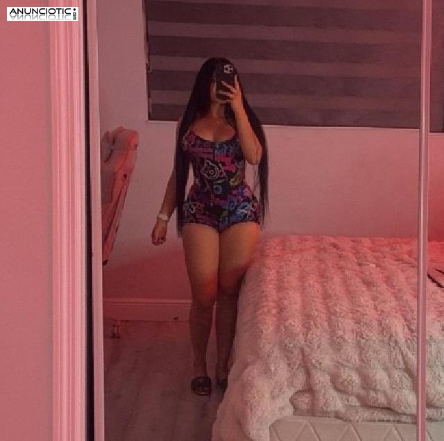 SOY MORENA UNA BOMBA EN LA CAMA /