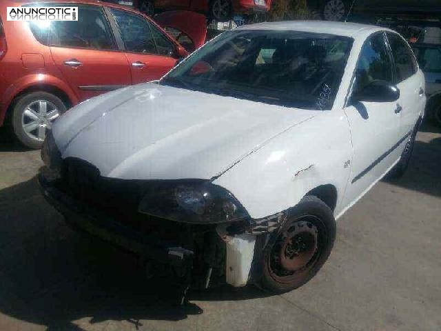 Inyector 1951178 de seat r-028130203f