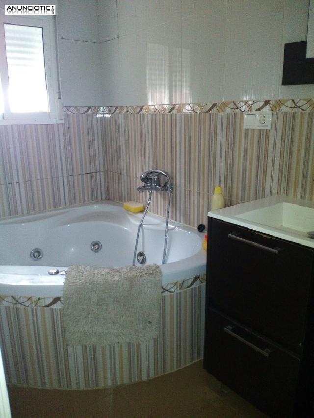 Ocasi&oacute;n de adosado en huelva de 100 m2