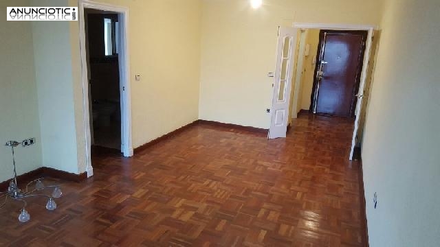 Fant&aacute;stico atico en zona centro de 83 m2