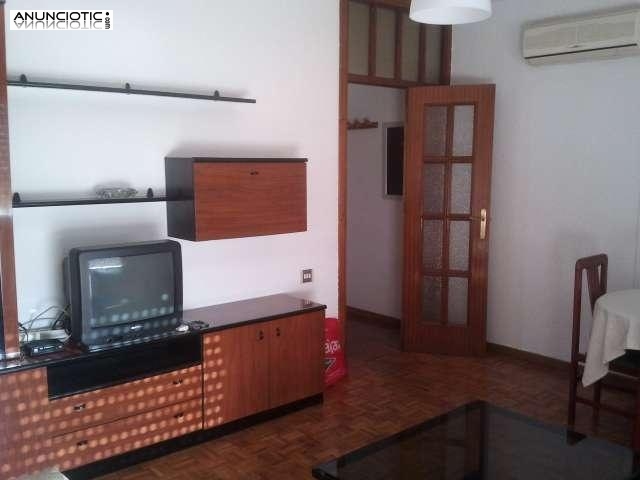 Econ&oacute;mico piso en zona centro de 89 m2