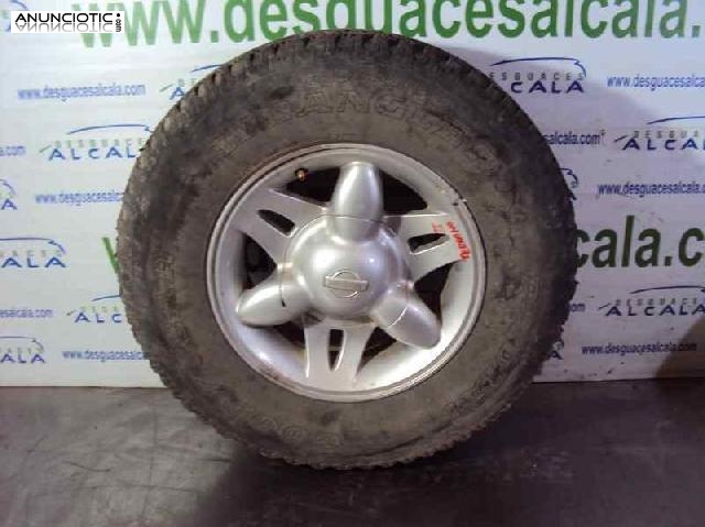 Llanta aleaci&oacute;n 15 de nissan 695533