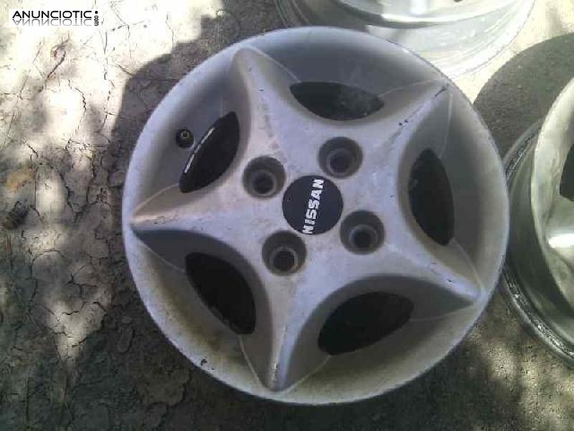 Llanta aleaci&oacute;n r-13 de nissan 143224