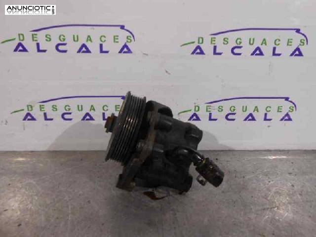 Bomba direcci&oacute;n de renault 179570