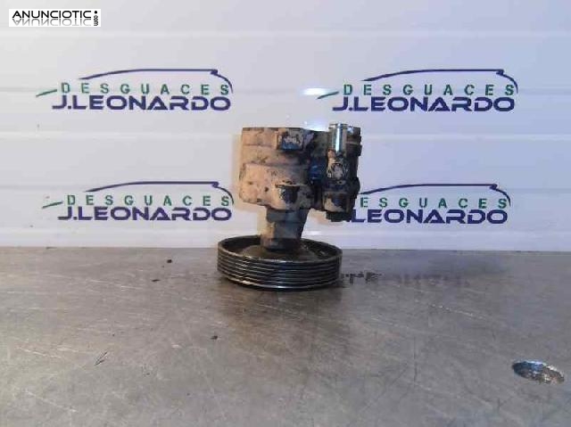 Bomba direcci&oacute;n de renault 175145