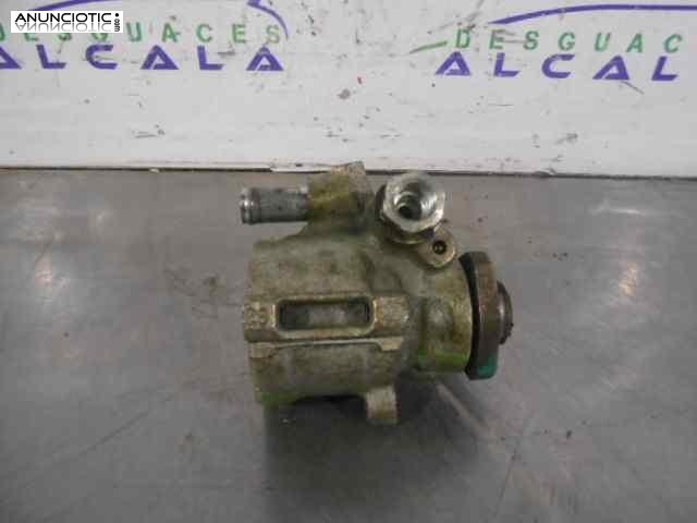 Bomba direcci&oacute;n26066369 de audi 185804