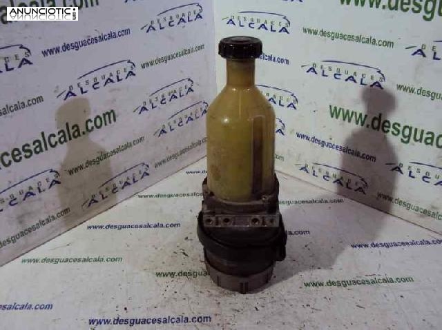 Bomba direcci&oacute;n de renault 686164