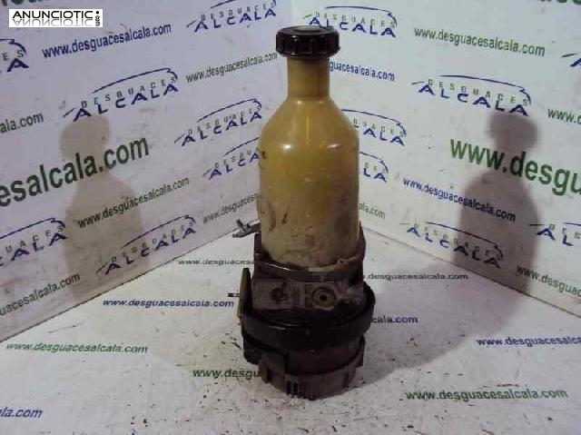 Bomba direcci&oacute;n de renault 686164