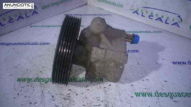 Bomba direcci&oacute;n de renault 665736