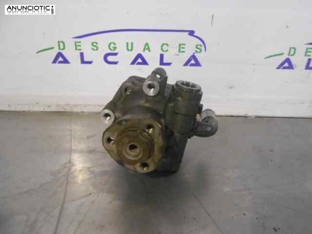 Bomba direcci&oacute;n de seat 185212