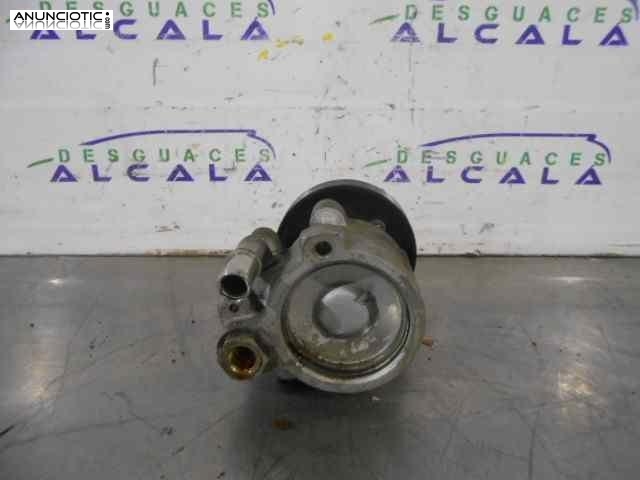 Bomba direcci&oacute;n de renault 186364