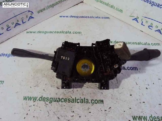 Mando multifunci&oacute;n de nissan 672872