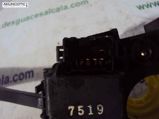 Mando multifunci&oacute;n de nissan 672872