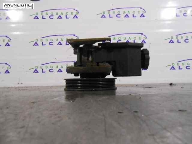 Bomba direcci&oacute;n de mercedes 181850