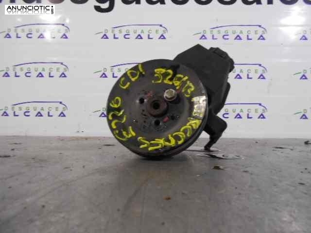 Bomba direcci&oacute;n de mercedes 181850