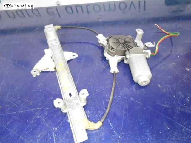 Elevalunas trasero derecho 3353681