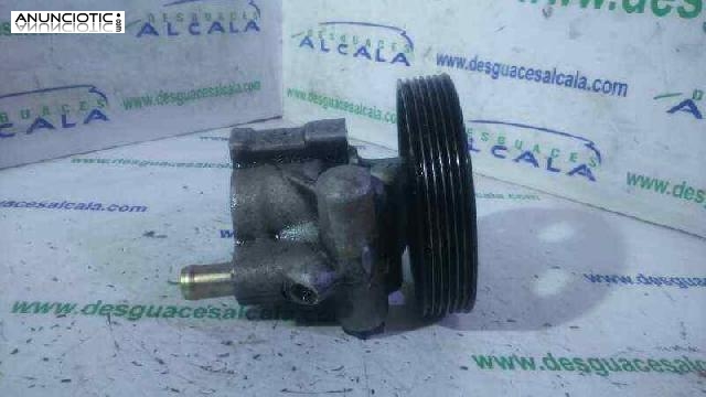 Bomba direcci&oacute;n de renault 667306